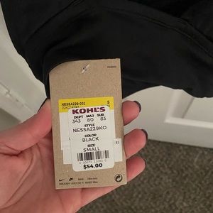 Nike Essential
Women's Scoop Neck Midkini Swim Top